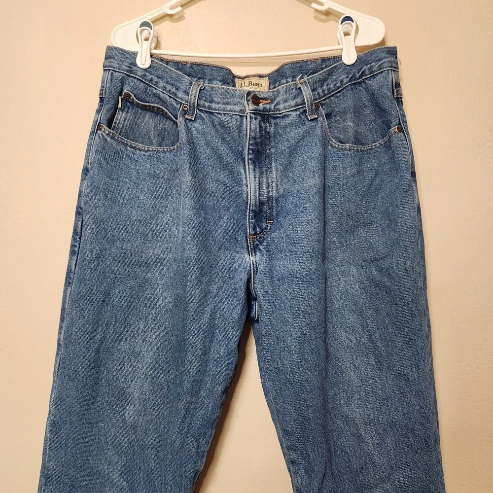 L.L. Bean Standard Flannel Lined Medium Wash Denim Blue Jeans‎ Mens Size 38x30